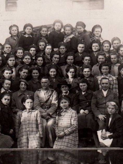 رازمدیا - دختران لهستانی