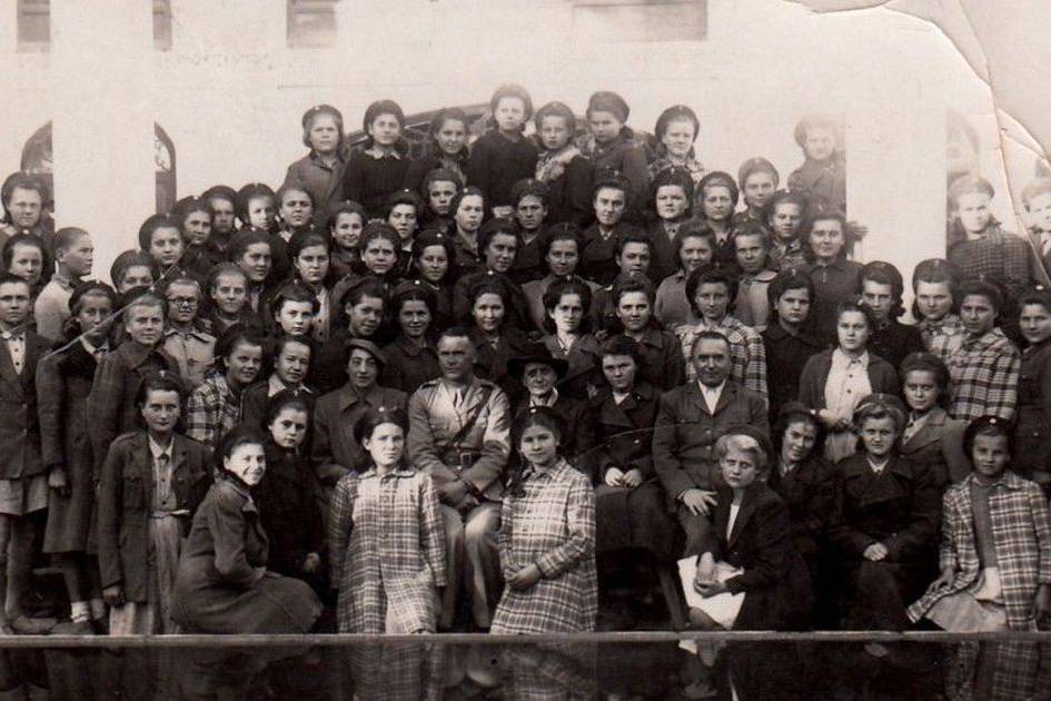 رازمدیا - دختران لهستانی